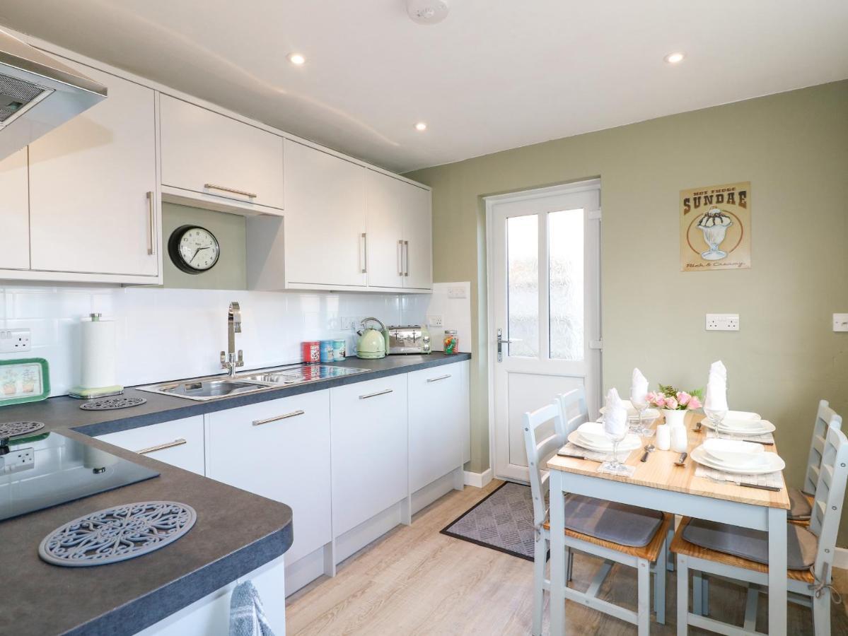 George'S Place Froghall Экстерьер фото